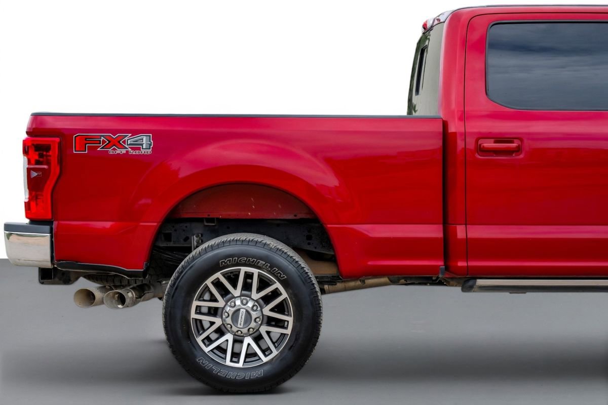 Used 2017 Ford F250 Lariat w/ Lariat Ultimate Package AWD/4WD image 6