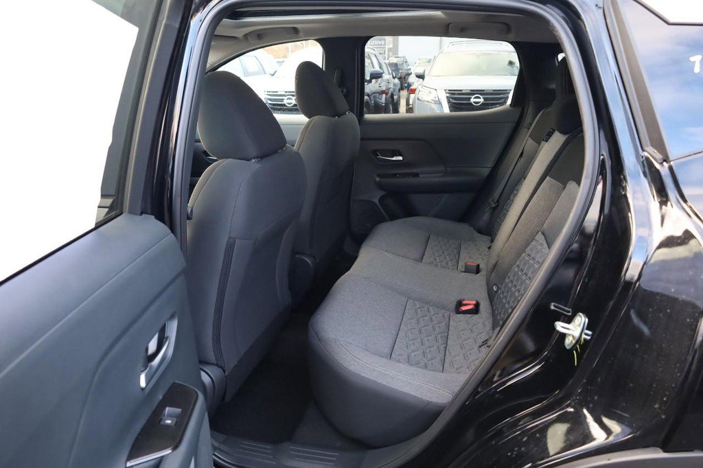 New 2026 Nissan Kicks SV w/ SV Premium Package image 24