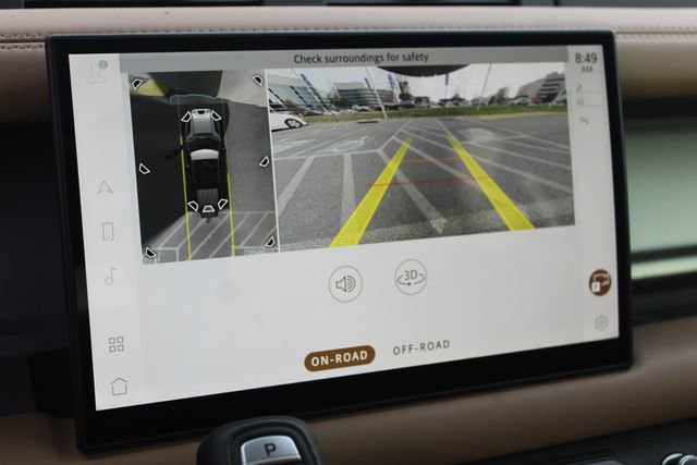 Used 2025 Land Rover Defender 110 X image 20