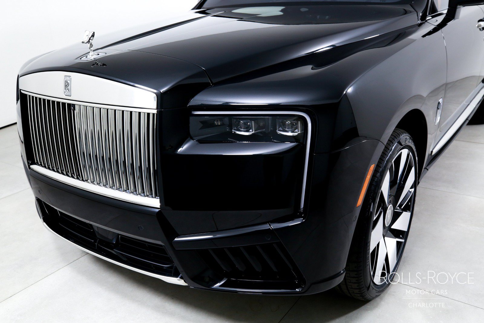 New 2026 Rolls-Royce Cullinan AWD/4WD image 41