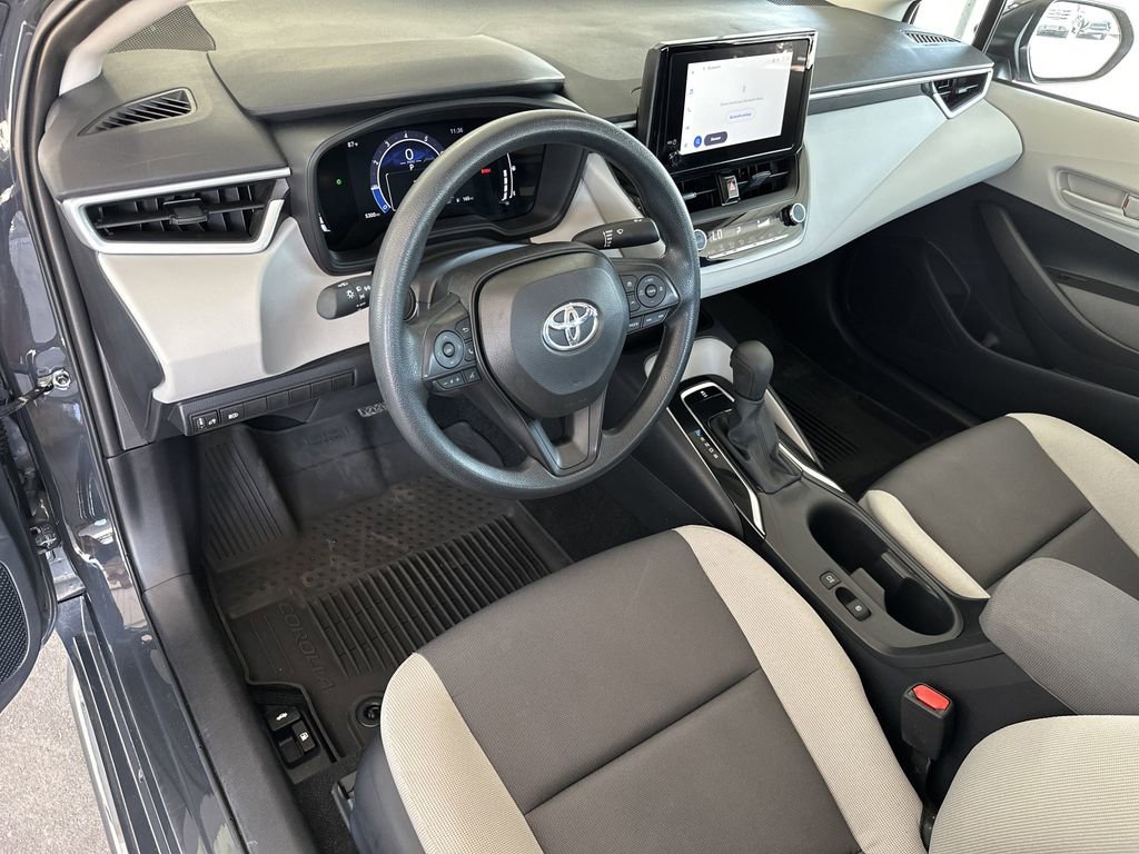 Used 2026 Toyota Corolla LE FWD image 12