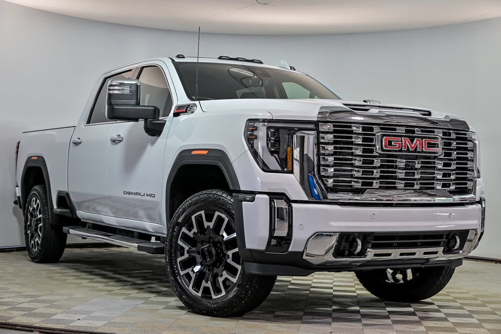 New 2026 GMC Sierra 2500 Denali w/ Denali Reserve Package