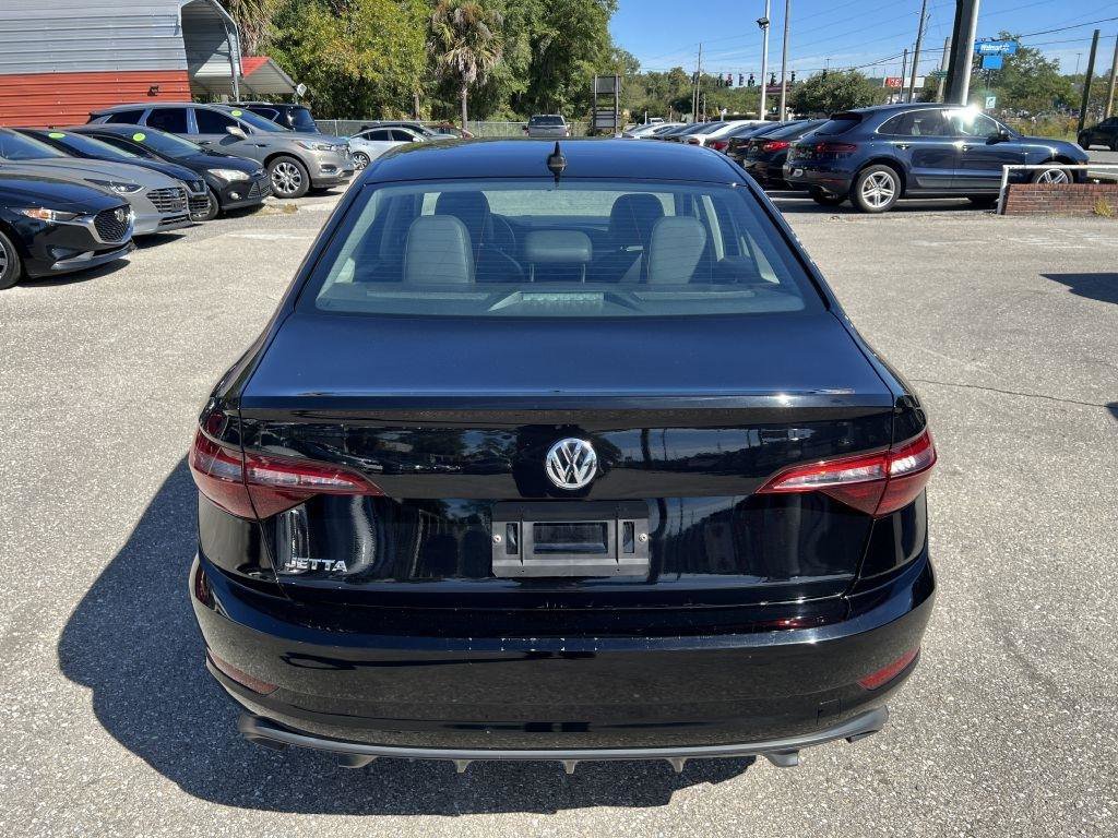 Used 2021 Volkswagen Jetta SE FWD image 6