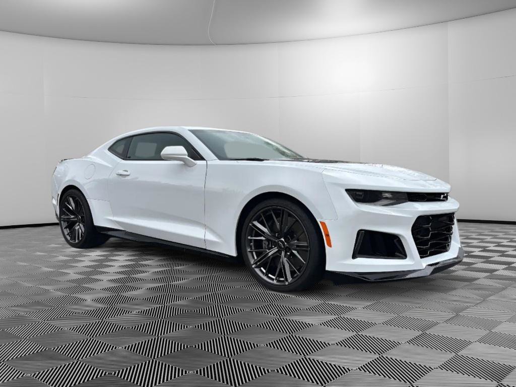 Used 2024 Chevrolet Camaro ZL1 RWD image 2