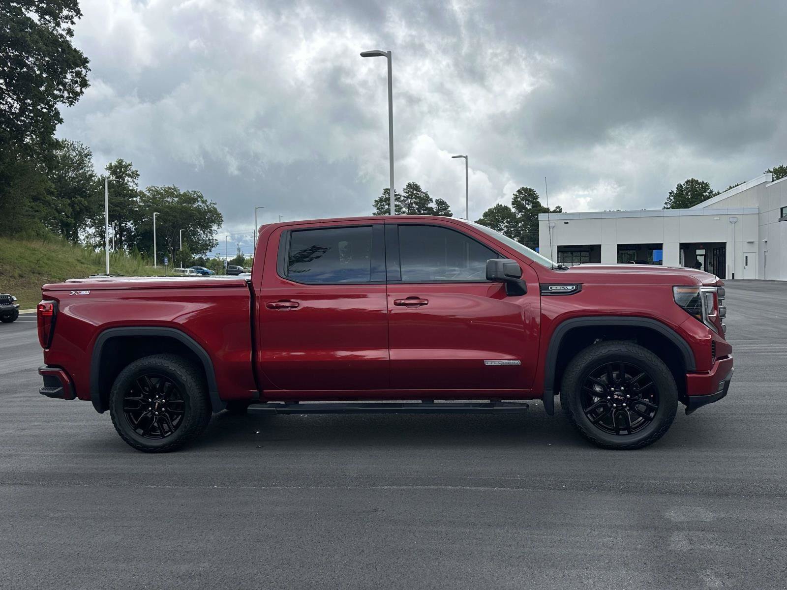 Used 2024 GMC Sierra 1500 Elevation w/ X31 Off-Road Package AWD/4WD image 26