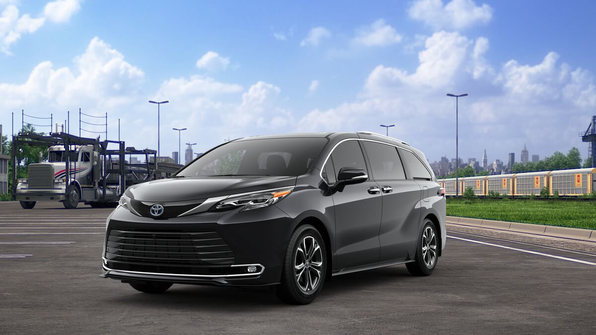 New 2025 Toyota Sienna Platinum
