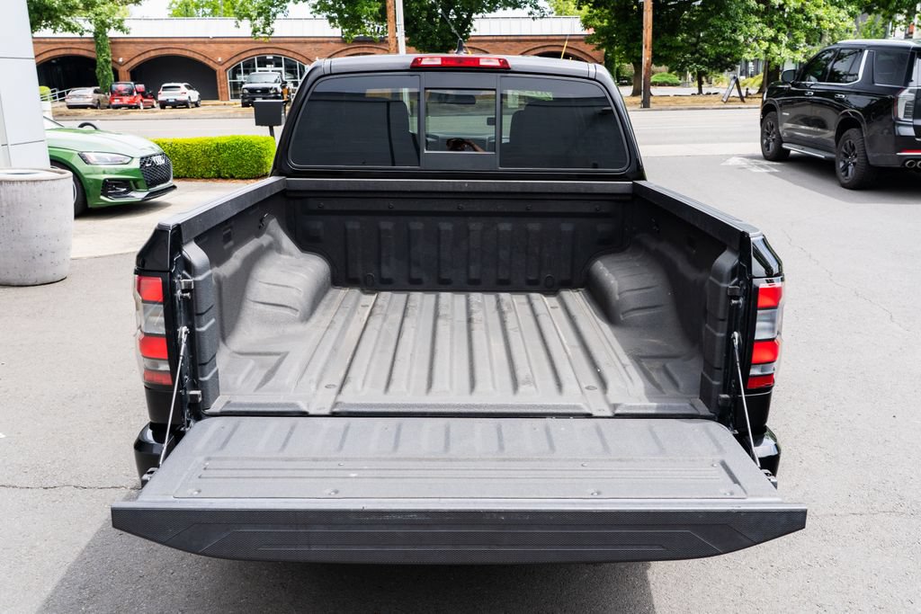 Used 2022 Nissan Frontier PRO-4X w/ Off-Road Protection Package AWD/4WD image 8