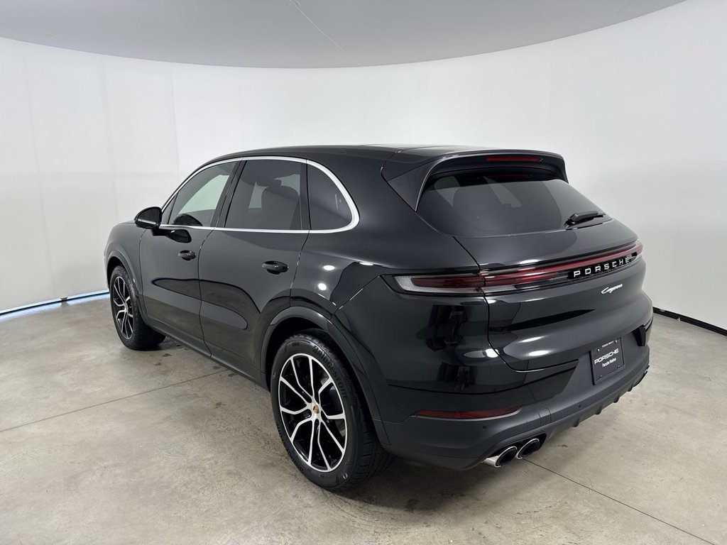New 2026 Porsche Cayenne AWD/4WD image 3