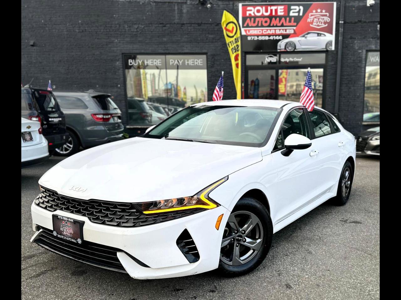 Used 2022 Kia K5 LXS FWD image 1