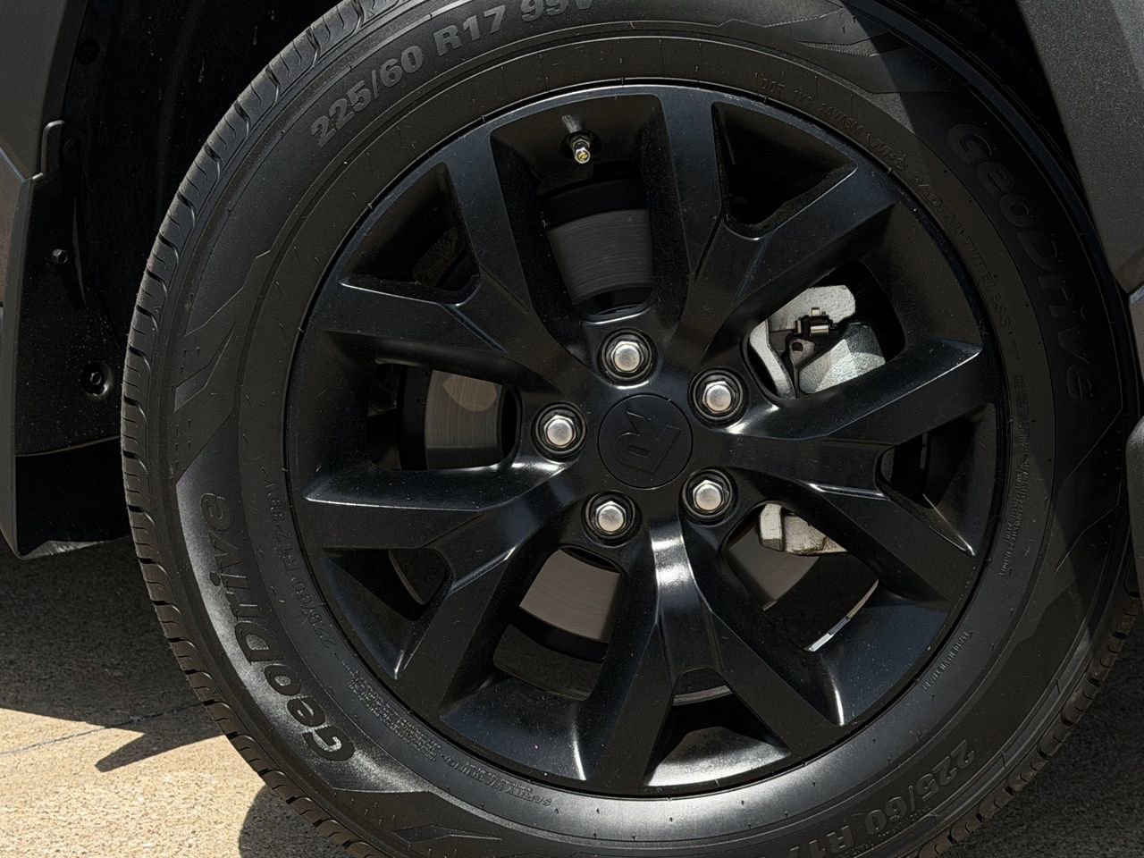 Used 2025 Toyota RAV4 LE FWD image 10
