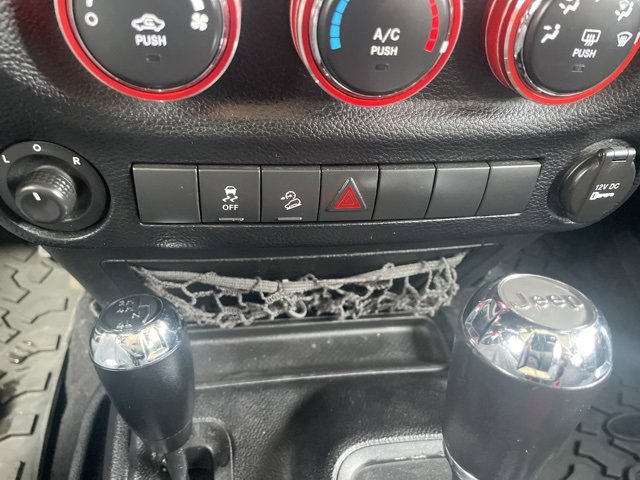 Used 2012 Jeep Wrangler Unlimited Sport image 26