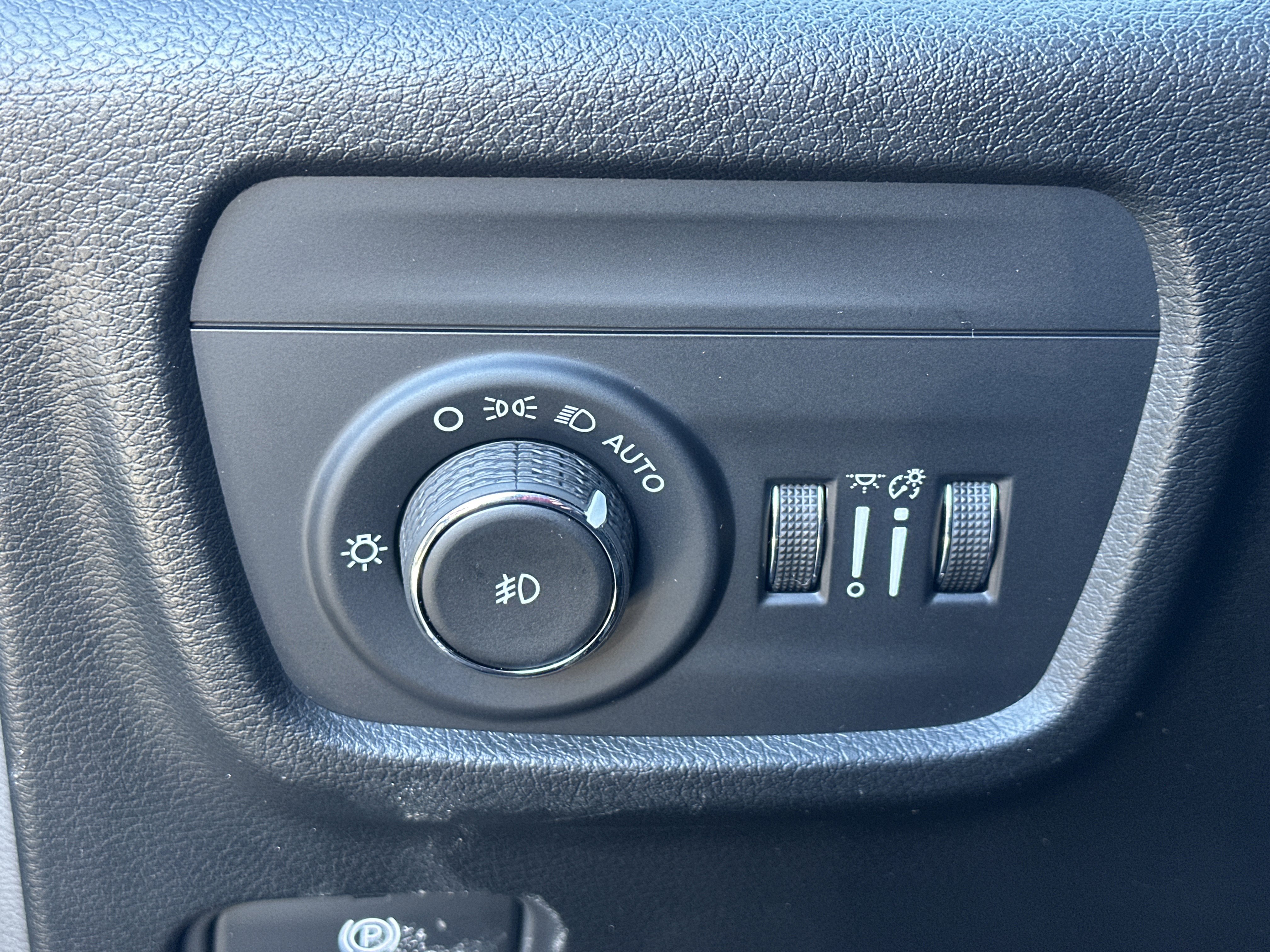 New 2026 Jeep Grand Cherokee Limited Reserve image 14