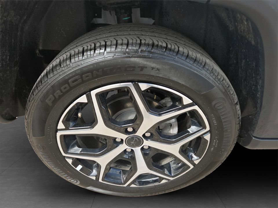Used 2025 Jeep Compass Limited AWD/4WD image 33
