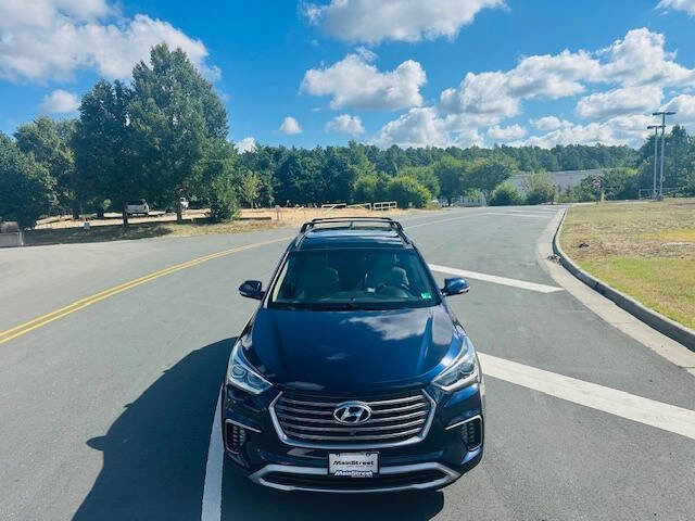 Used 2017 Hyundai Santa Fe FWD image 4