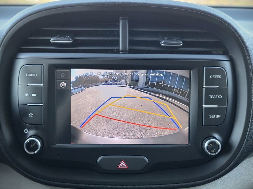 Used 2022 Kia Soul LX image 21