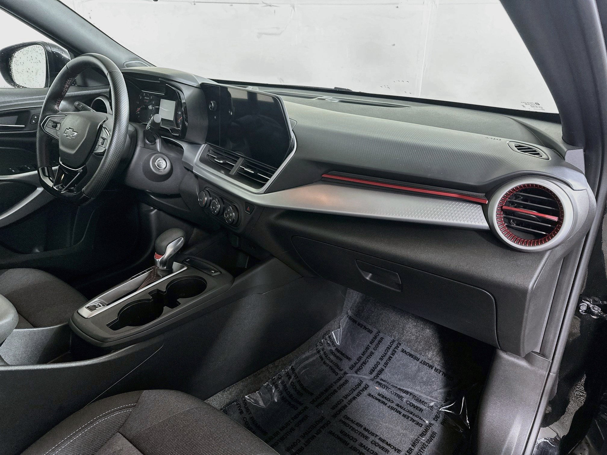 Used 2024 Chevrolet Trax RS w/ Driver Confidence Package FWD image 26