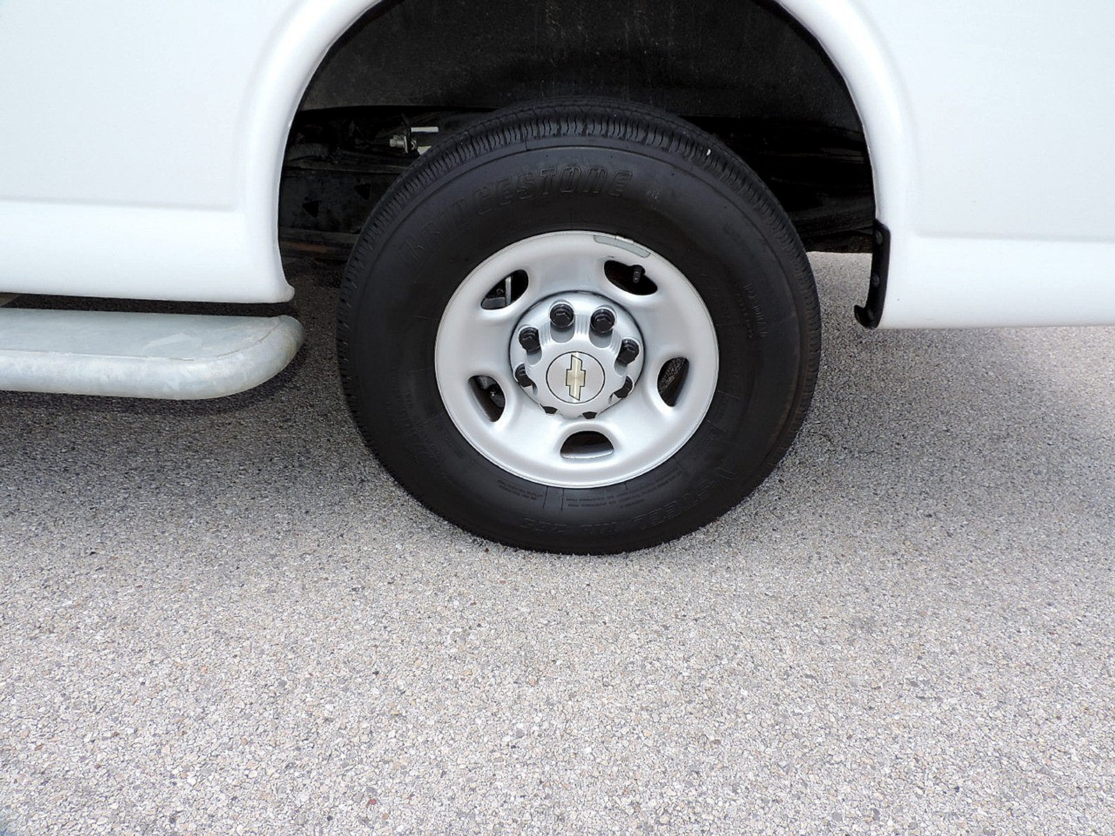 Certified 2024 Chevrolet Express 2500 w/ Driver Convenience Package RWD image 9