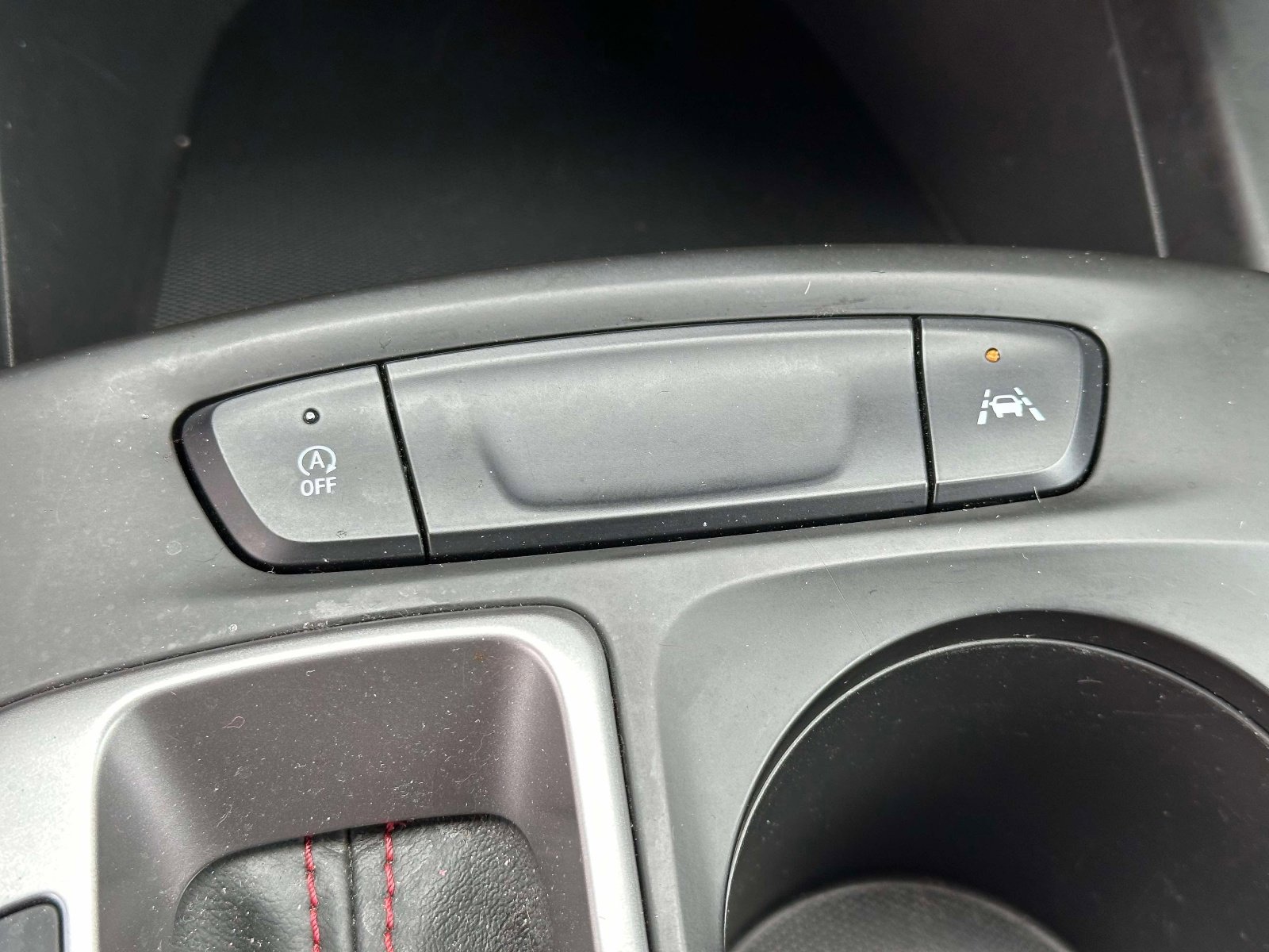 Certified 2024 Chevrolet Trax RS image 29