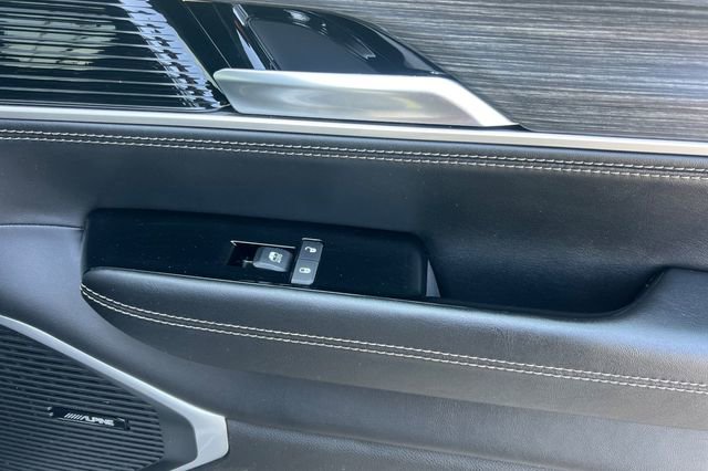 Used 2024 Jeep Wagoneer L Series II w/ Flexible Seating Group image 22