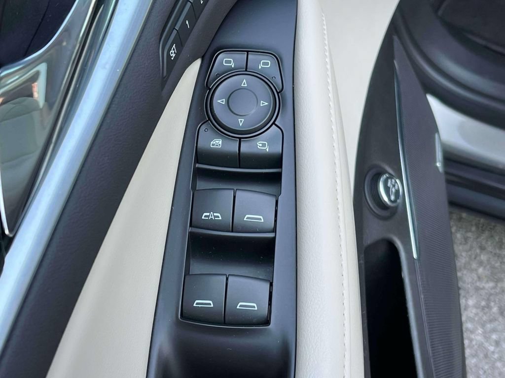 Certified 2018 Buick Enclave Premium w/ Experience Buick Package FWD image 26