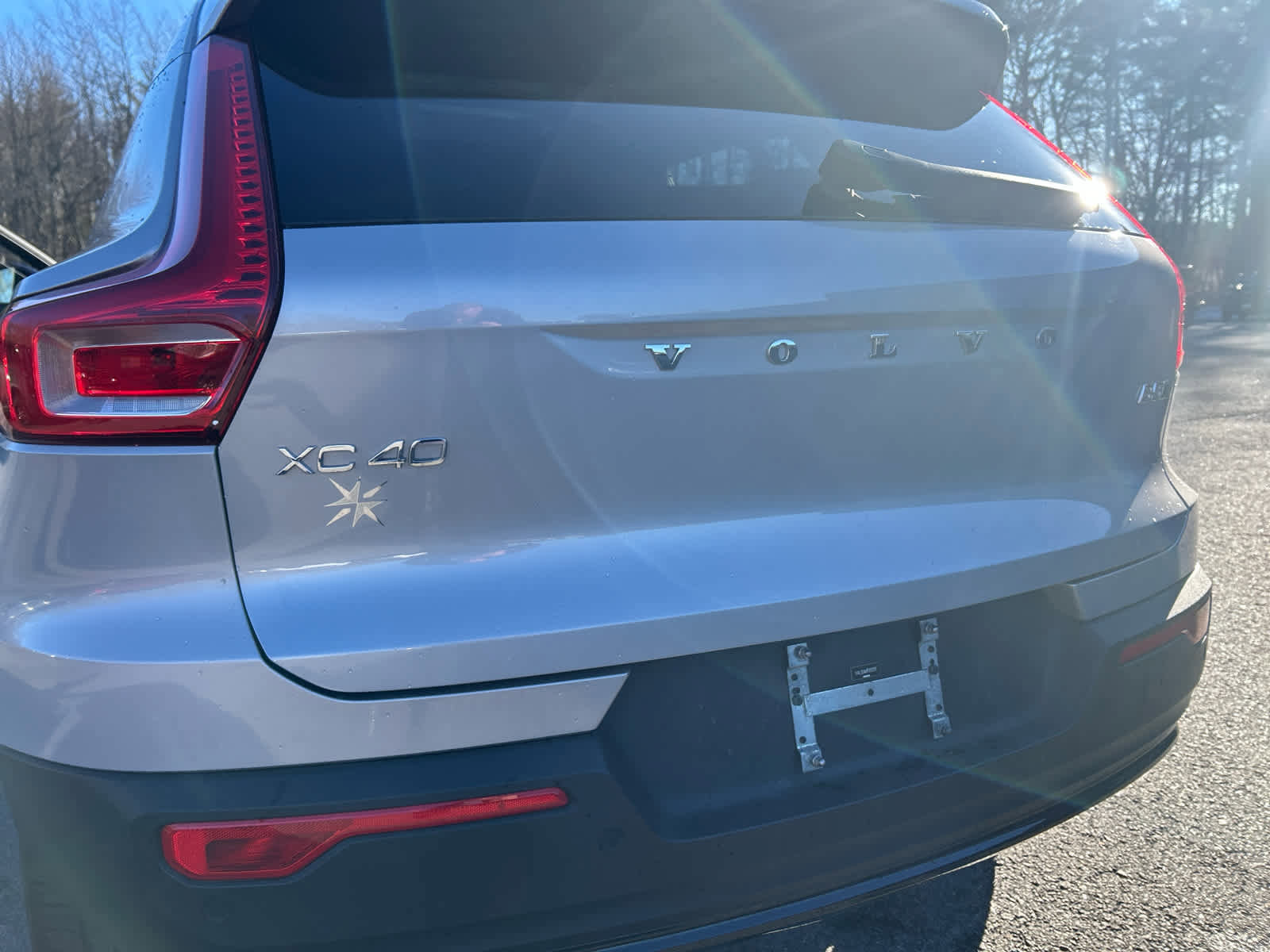 Used 2023 Volvo XC40 B5 Plus w/ Driver Assist Package AWD/4WD image 42