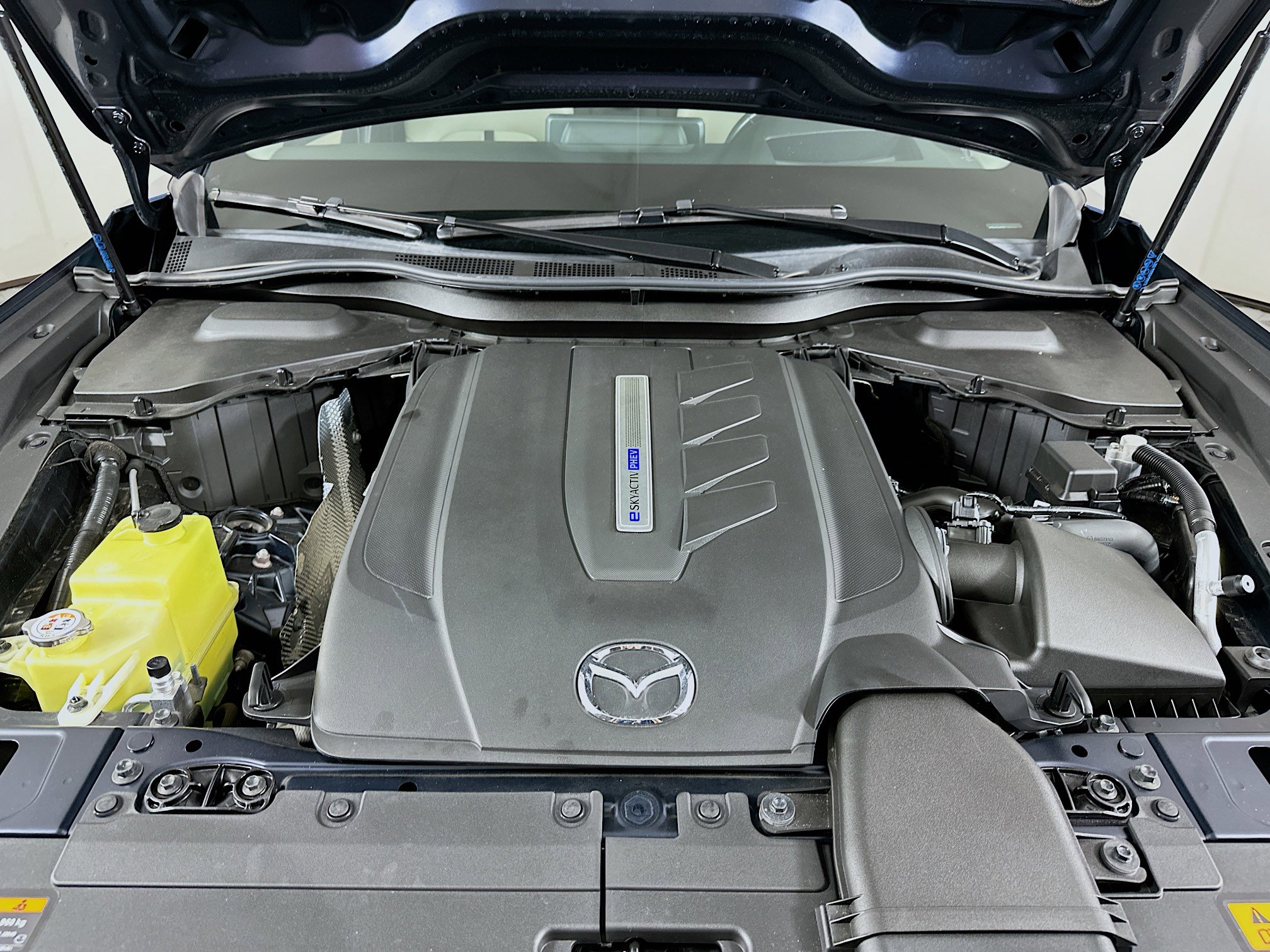 Used 2024 MAZDA CX-90 Plug-In Hybrid w/ Premium Pkg AWD/4WD image 36