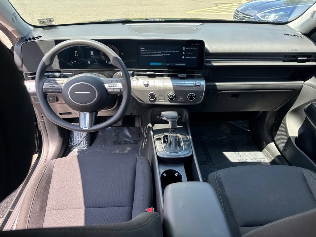 Certified 2025 Hyundai Kona SE AWD/4WD image 14