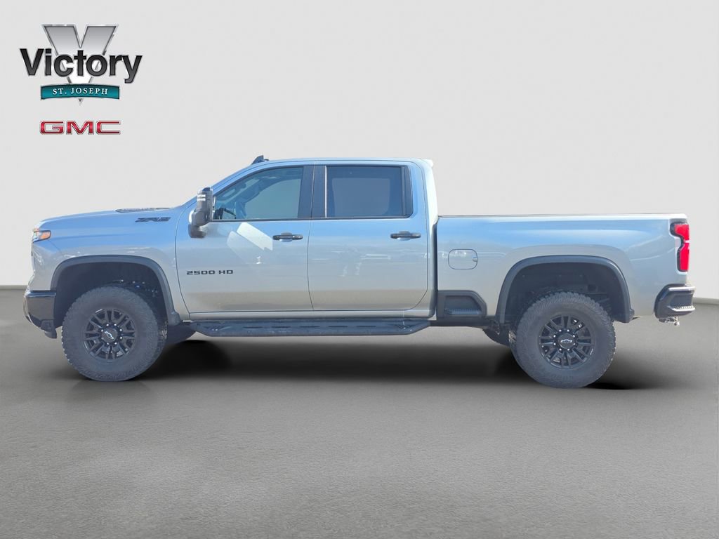 Used 2026 Chevrolet Silverado 2500 ZR2 w/ LPO, Dark Essentials Package image 6