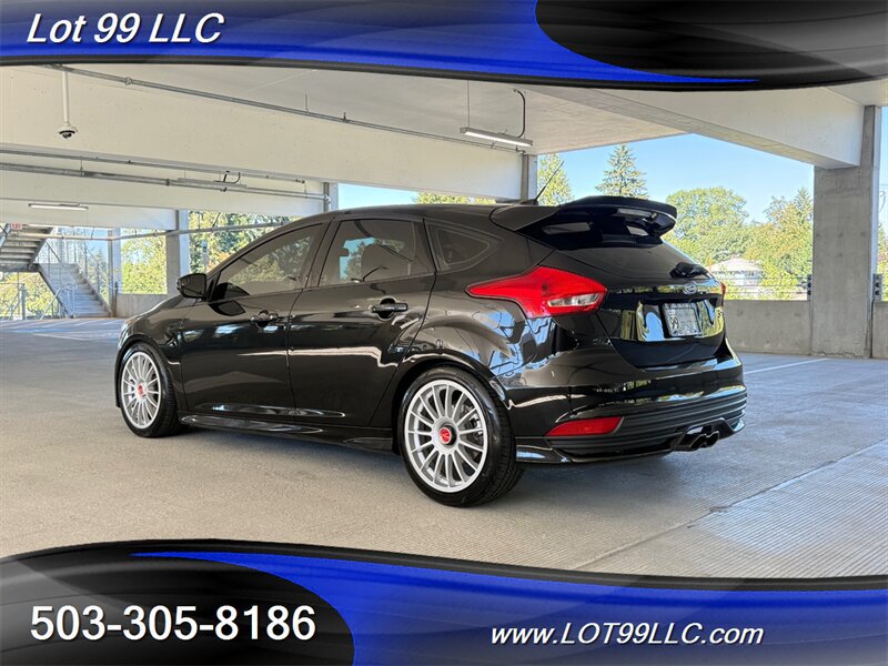 Used 2016 Ford Focus ST w/ Equipment Group 401A FWD image 8