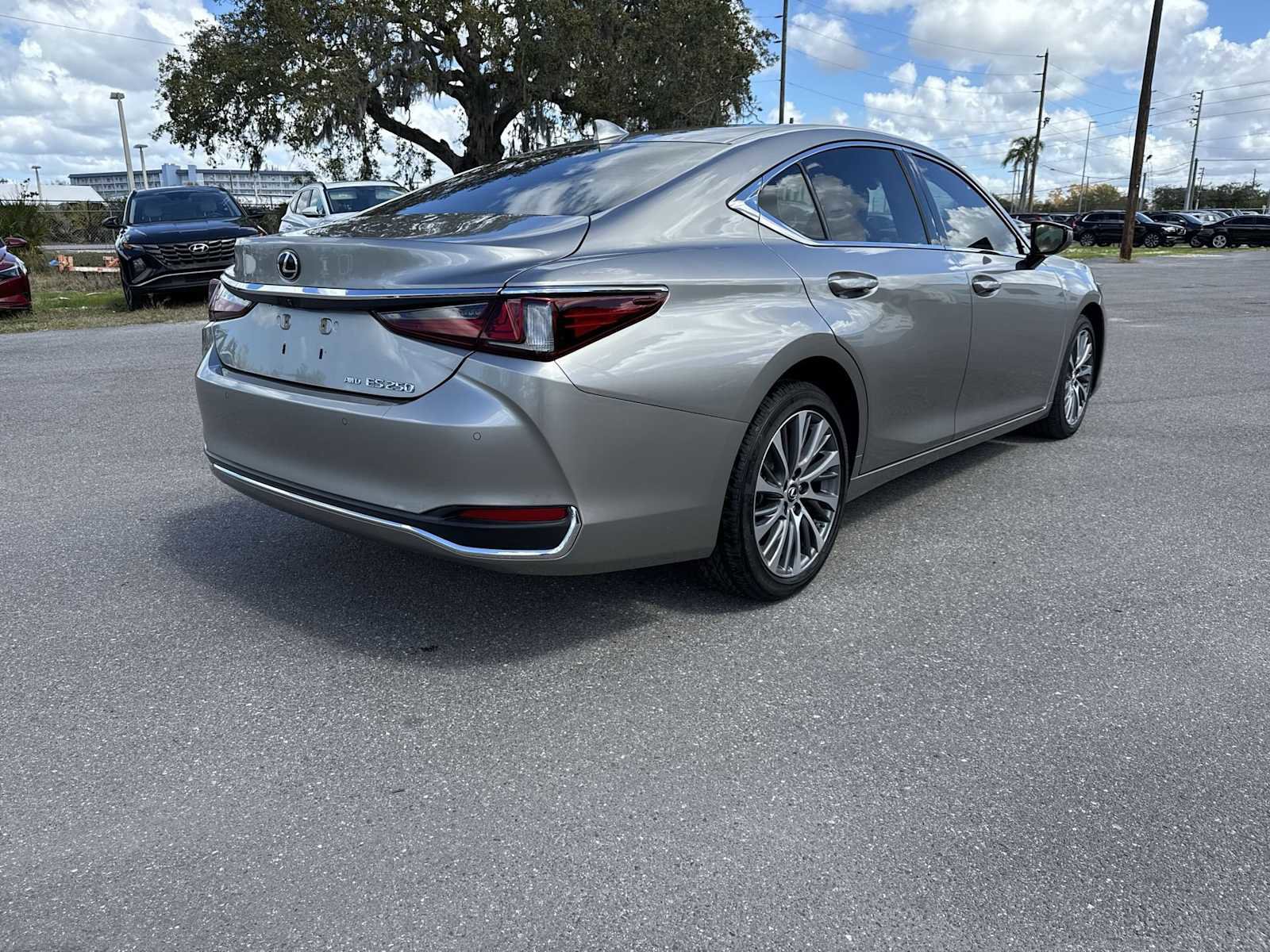 Used 2021 Lexus ES 250 w/ Premium Package image 6