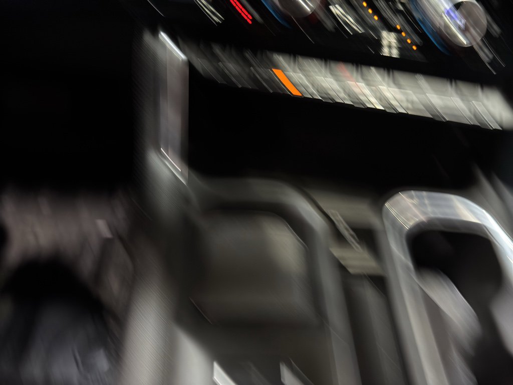 Used 2025 GMC Sierra 3500 Denali w/ Denali Reserve Package image 39