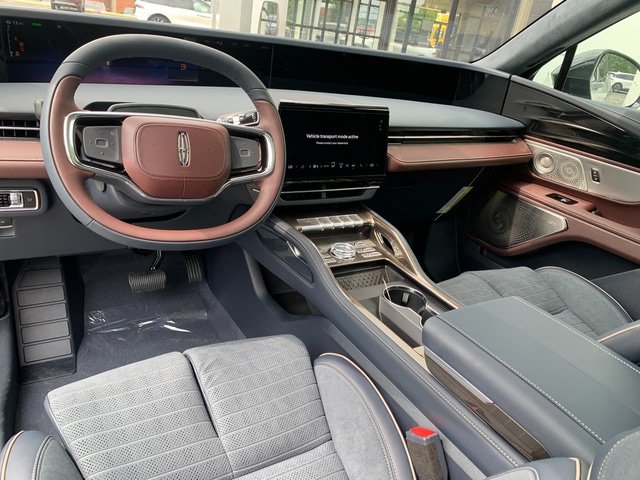 New 2026 Lincoln Nautilus Black Label w/ Jet Appearance Package AWD/4WD image 17