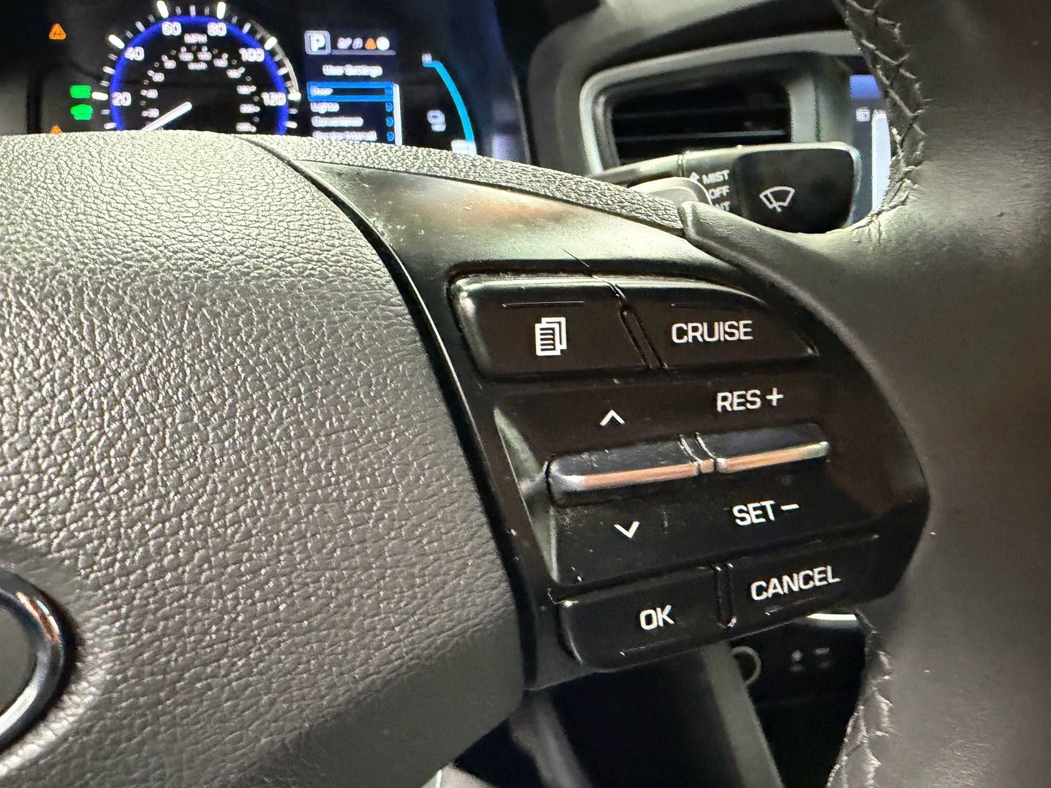 Used 2019 Hyundai Ioniq Plug-In Hybrid FWD image 20