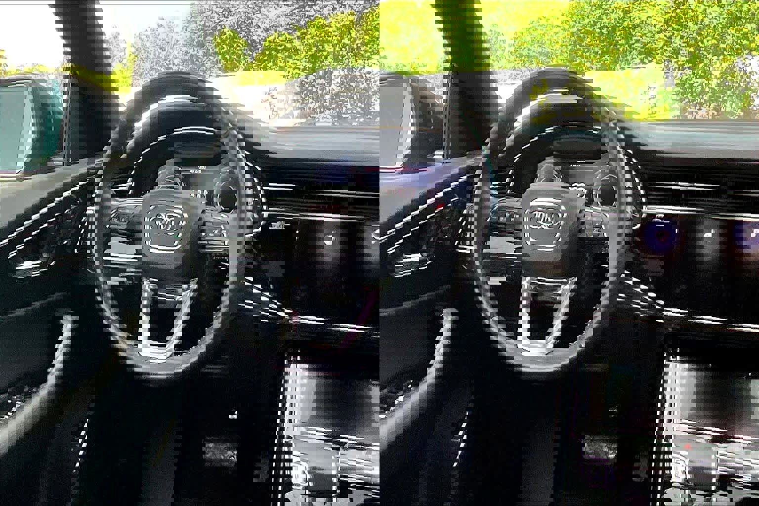 Used 2020 Audi Q8 Prestige image 6