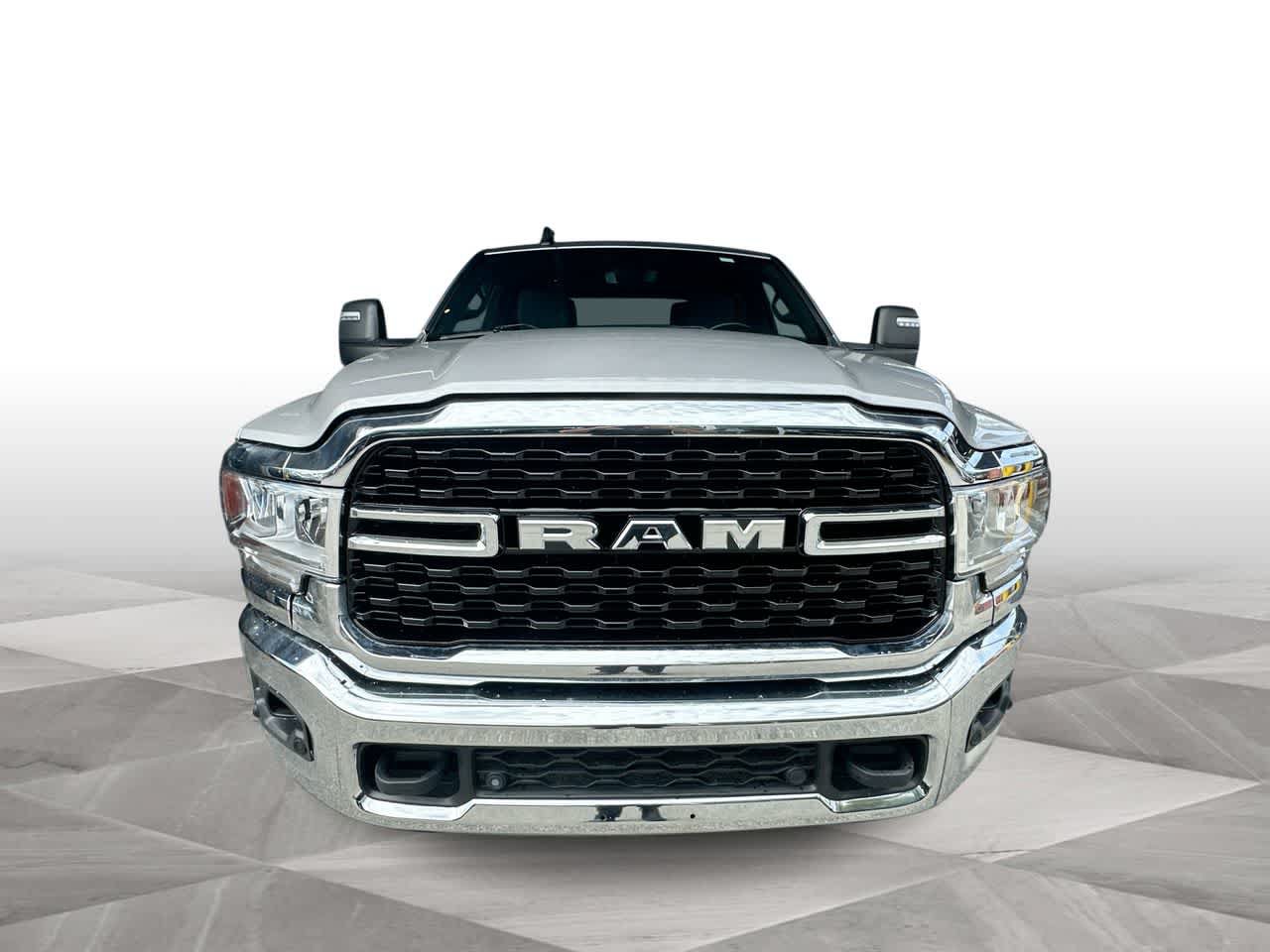 Used 2024 RAM 2500 Big Horn w/ Protection Group AWD/4WD image 3
