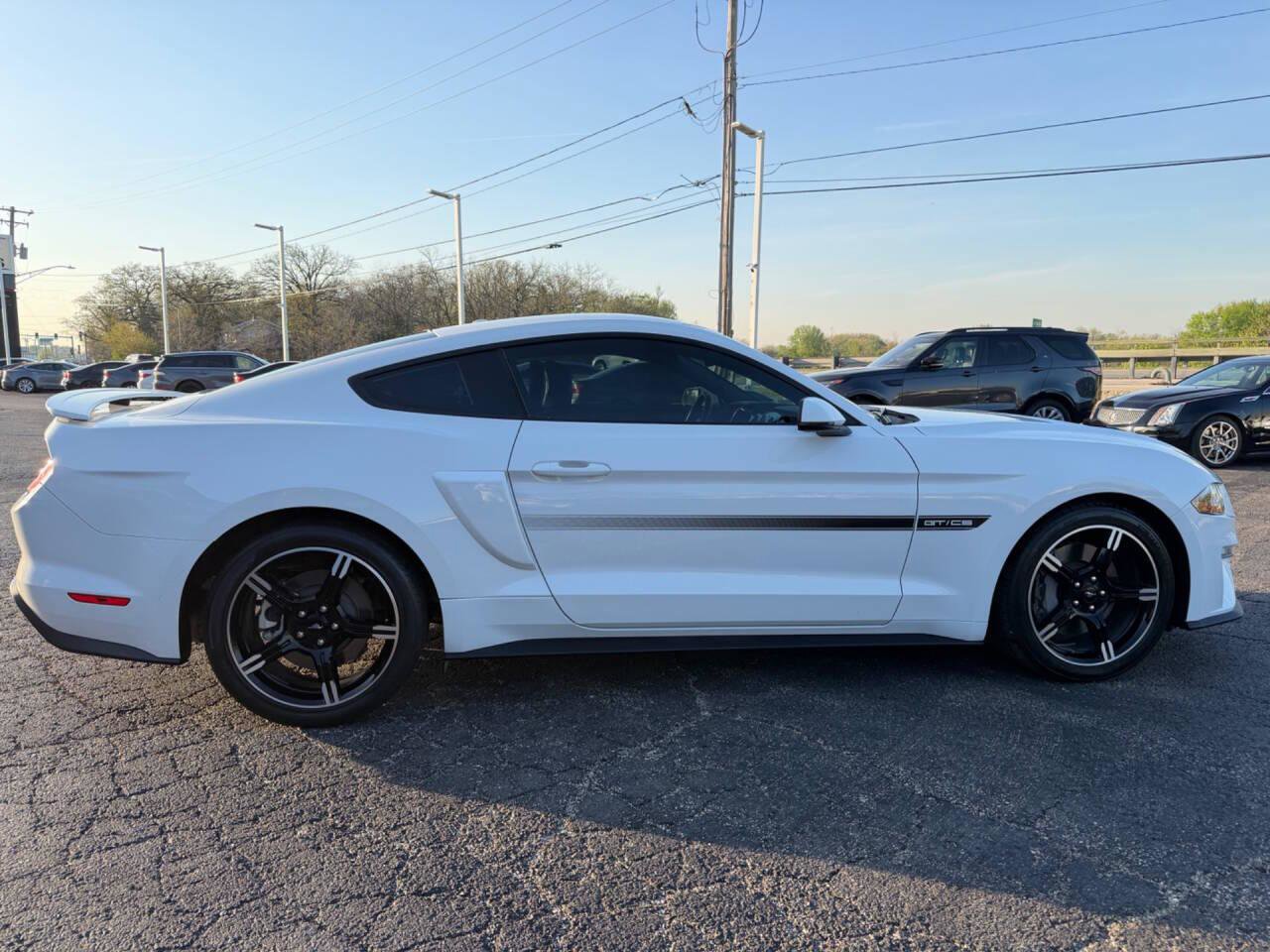 Used 2019 Ford Mustang GT Premium w/ Equipment Group 401A RWD image 14