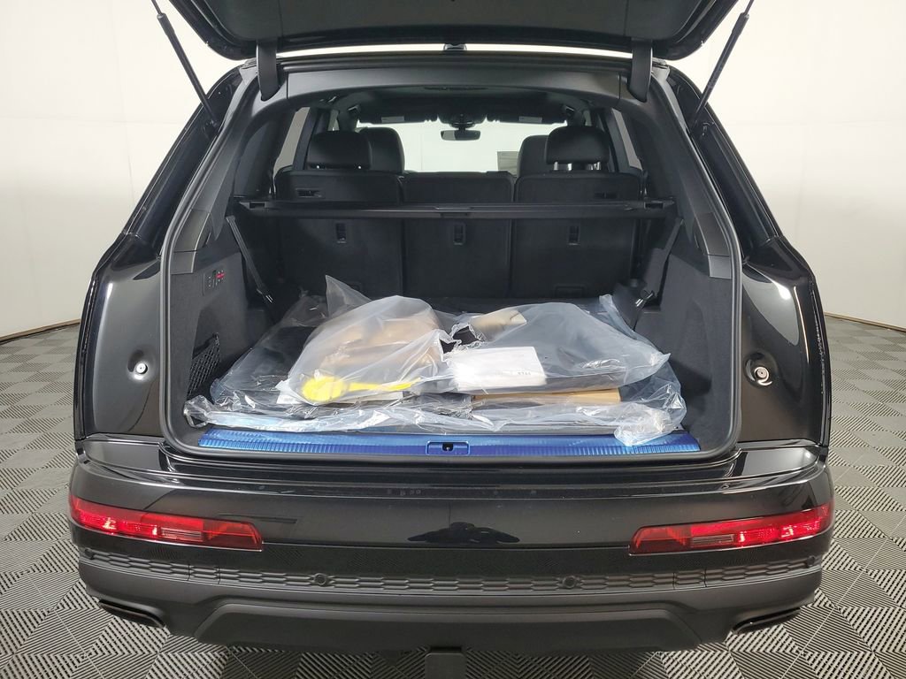 New 2026 Audi Q7 3.0T Premium Plus image 9