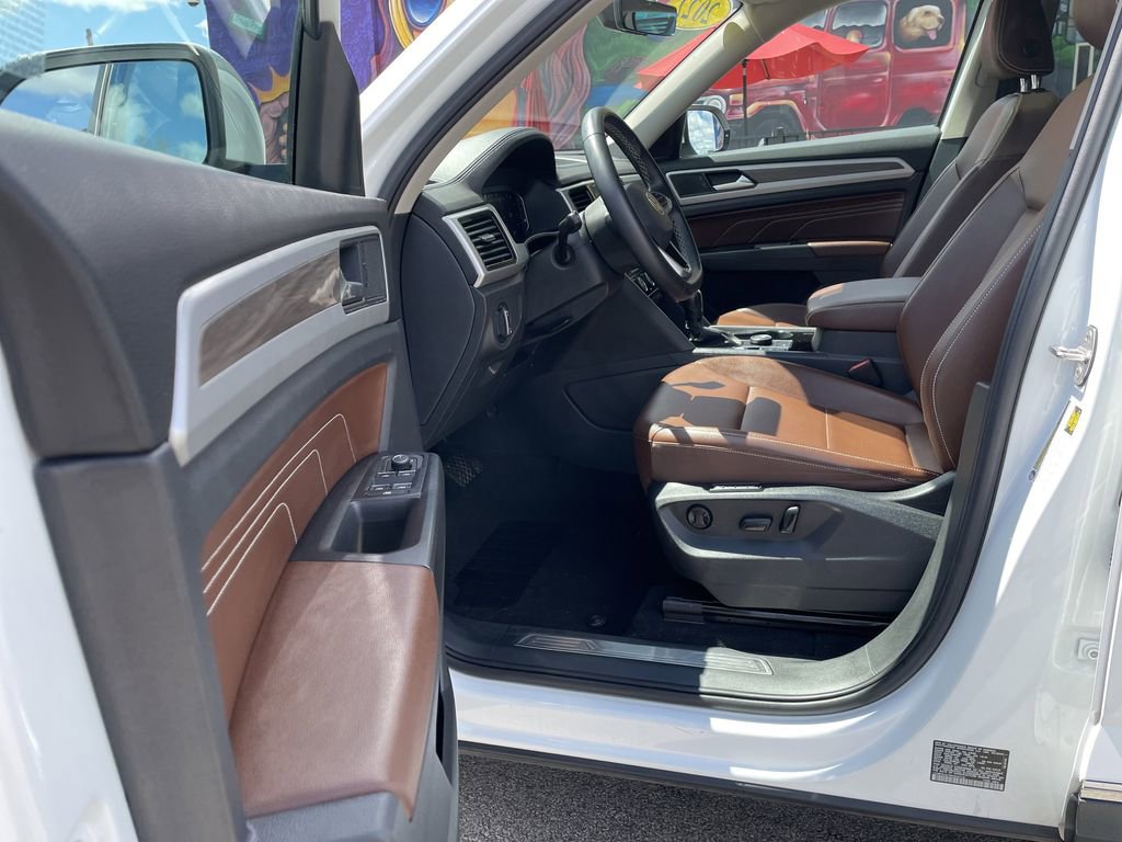Used 2022 Volkswagen Atlas SEL AWD/4WD image 14