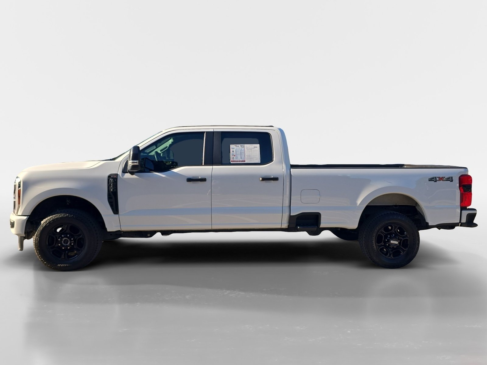 Used 2024 Ford F250 XL w/ STX Appearance Package AWD/4WD image 2