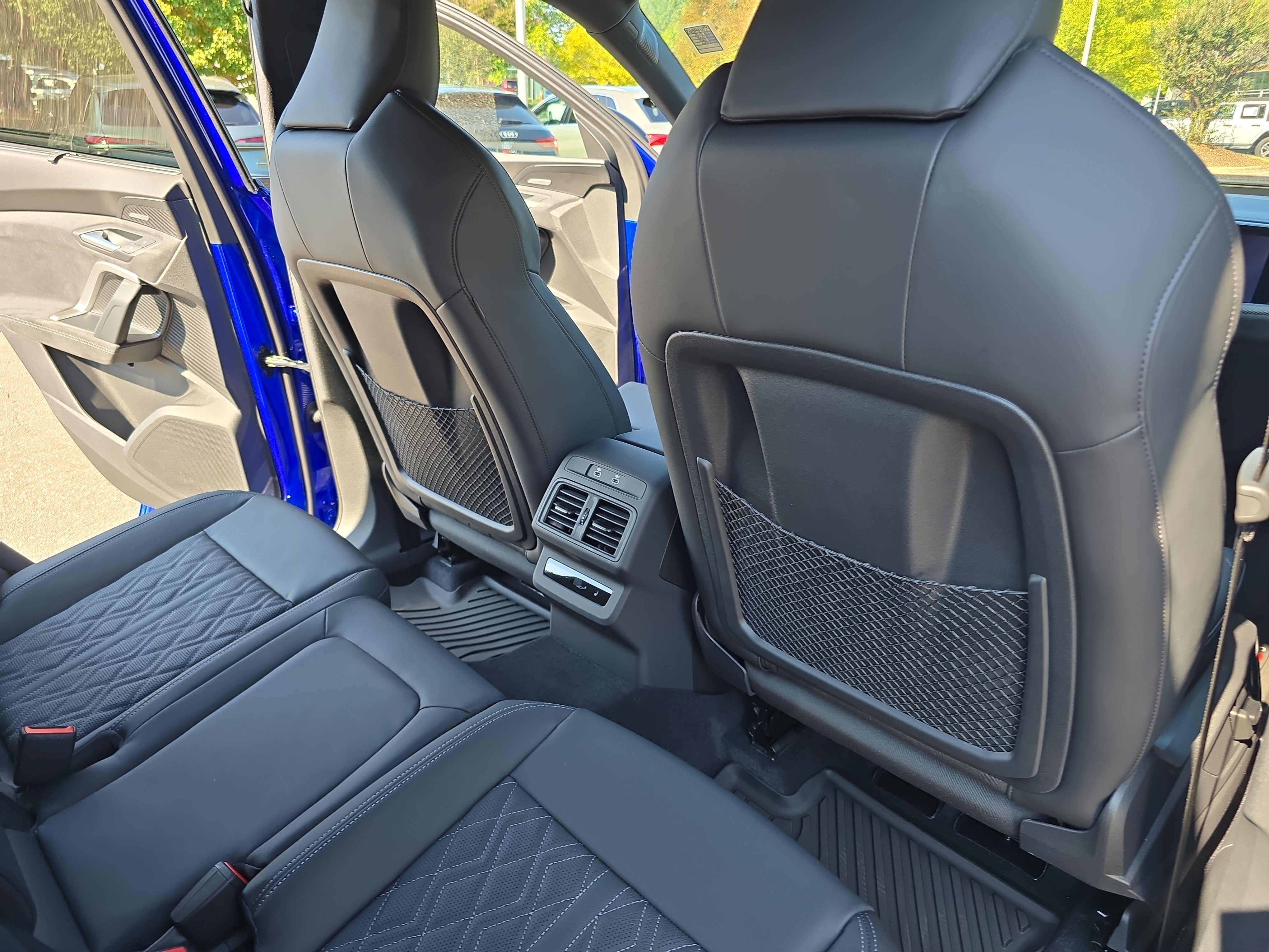 New 2026 Audi SQ5 Prestige AWD/4WD image 11