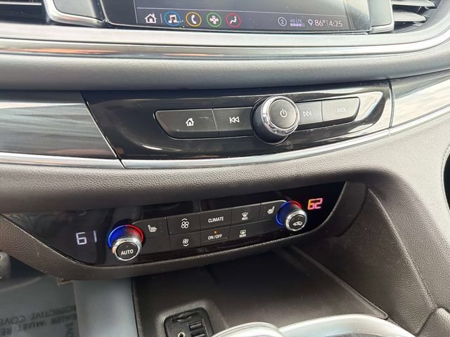 Used 2021 Buick Enclave Essence AWD/4WD image 25