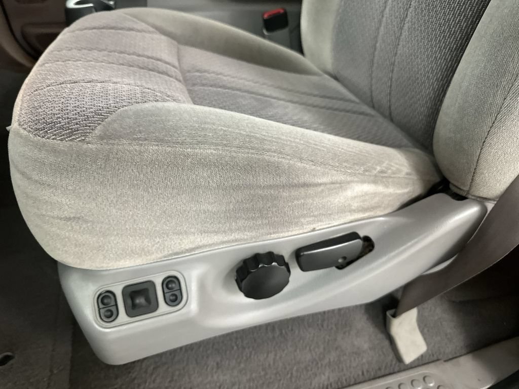 Used 2000 Ford Excursion XLT RWD image 12
