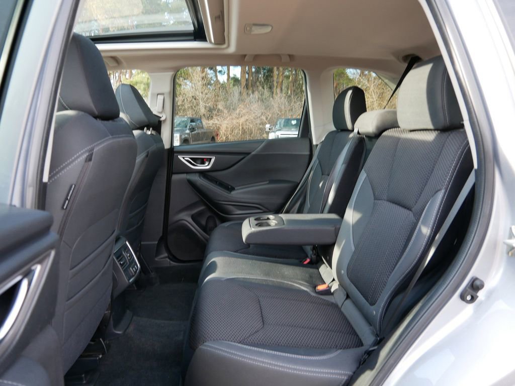 Used 2021 Subaru Forester Premium image 11