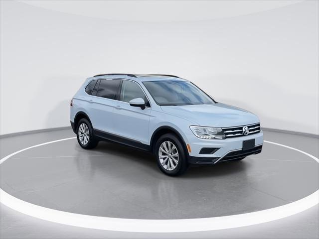 Used 2018 Volkswagen Tiguan SE AWD/4WD image 2