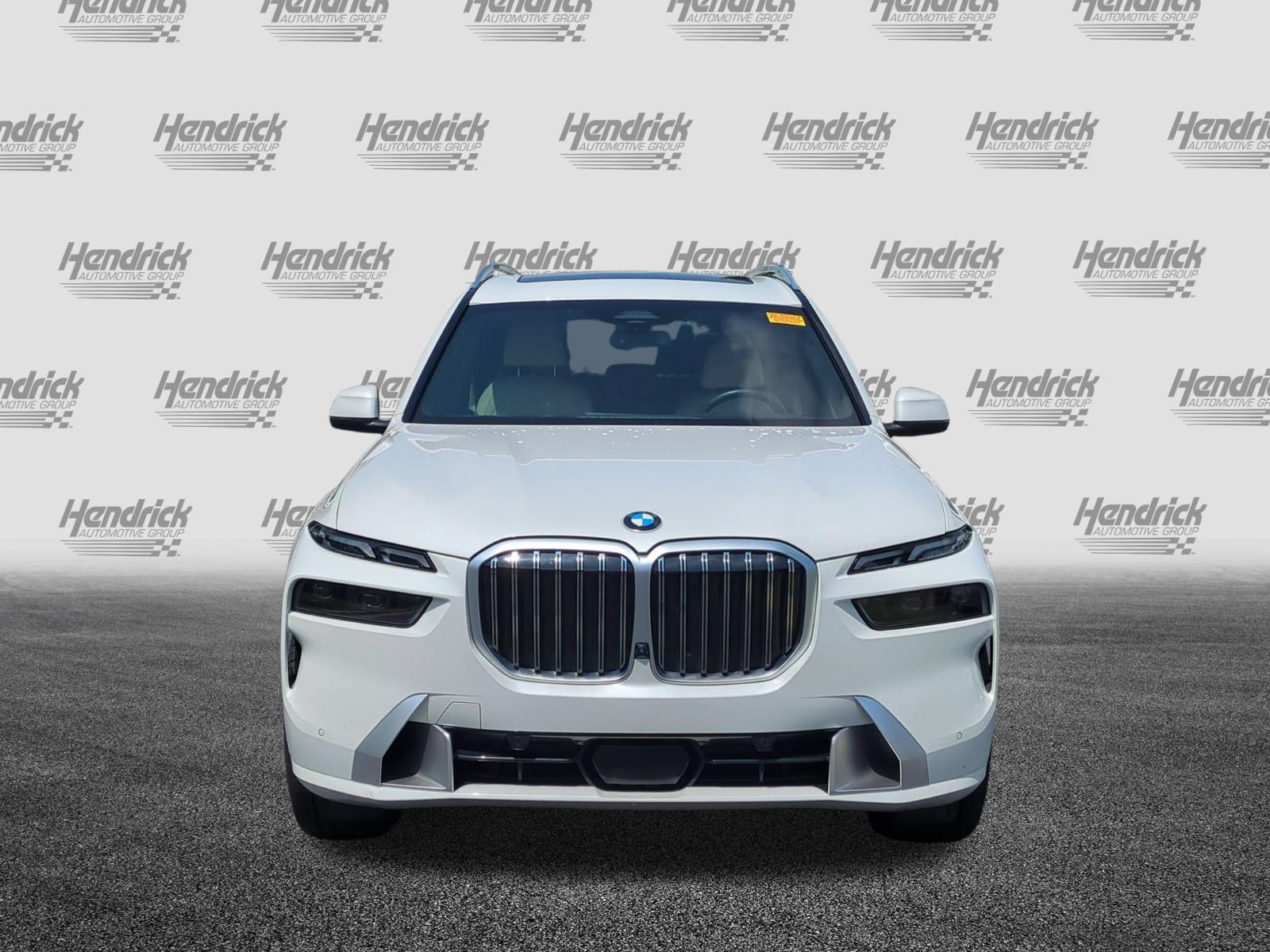 Certified 2025 BMW X7 xDrive40i w/ Executive Package AWD/4WD image 3