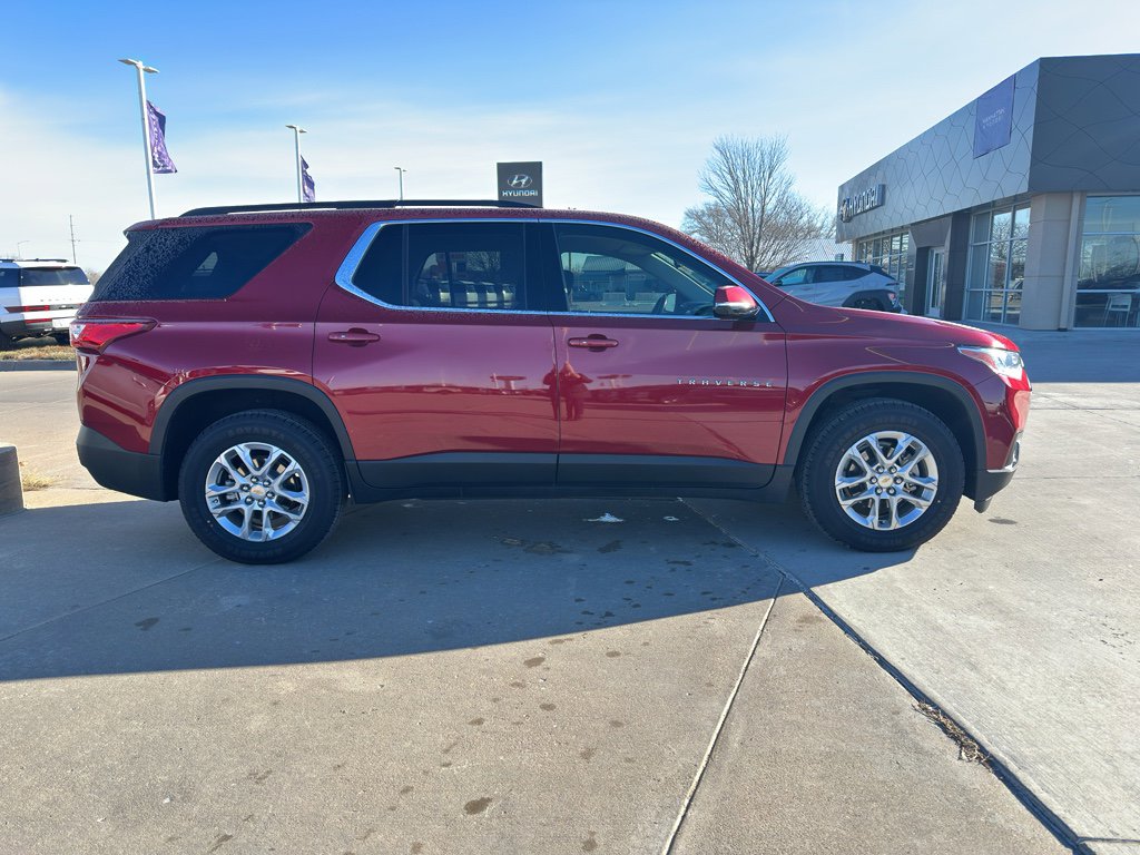 Used 2020 Chevrolet Traverse LT w/ LPO, Floor Liner Package image 7