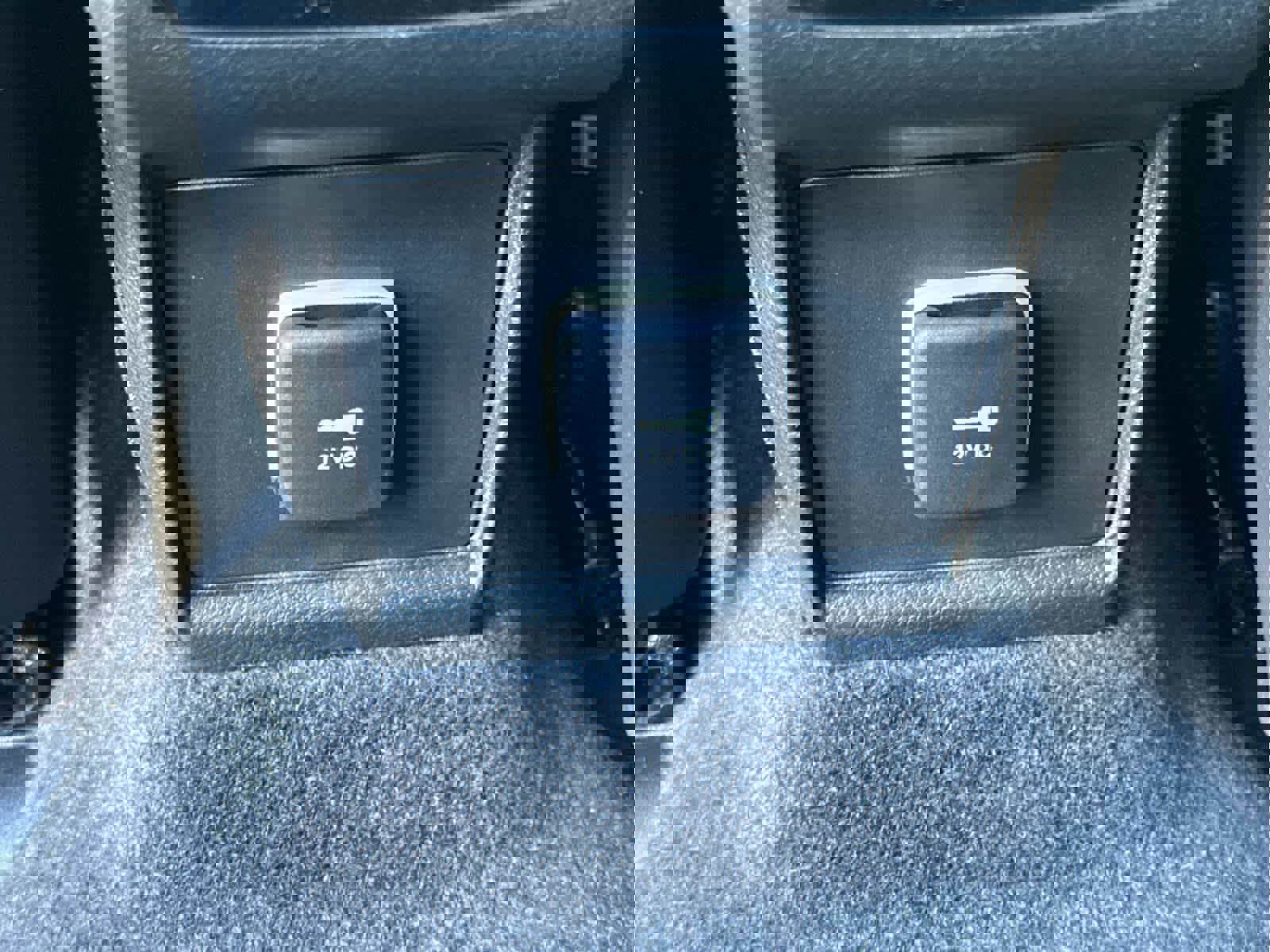 New 2025 Jeep Compass Latitude w/ Convenience Group image 55