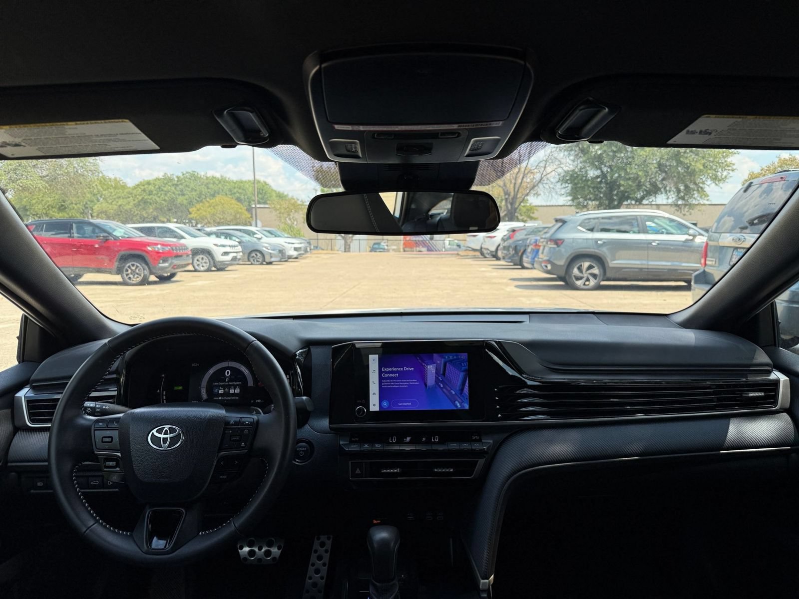 Used 2026 Toyota Camry SE FWD image 33