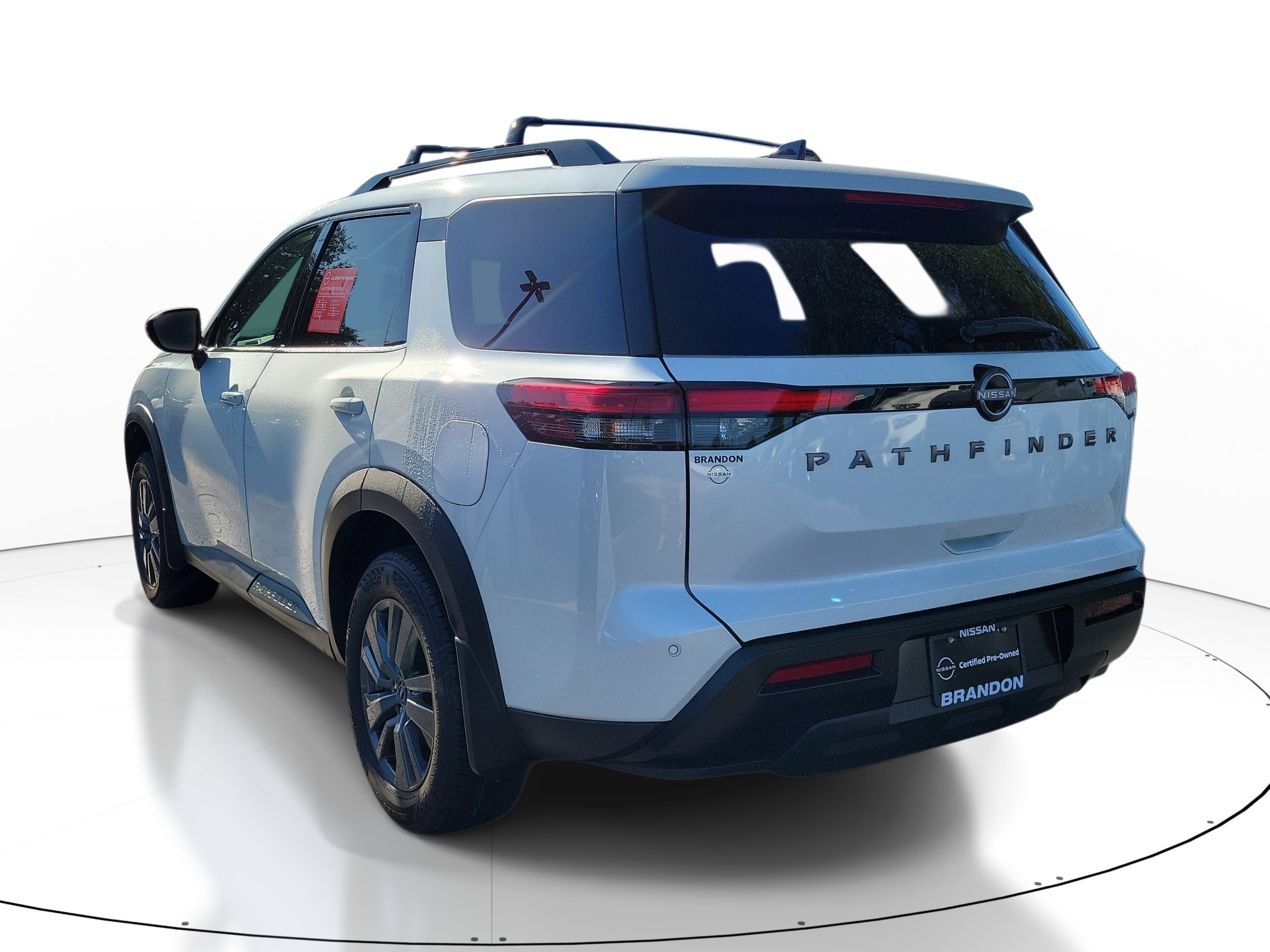 Certified 2026 Nissan Pathfinder SV FWD image 5