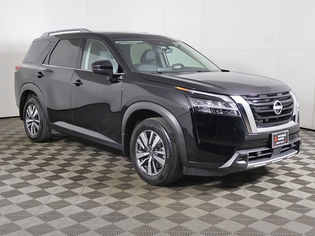 Used 2024 Nissan Pathfinder SL AWD/4WD image 55